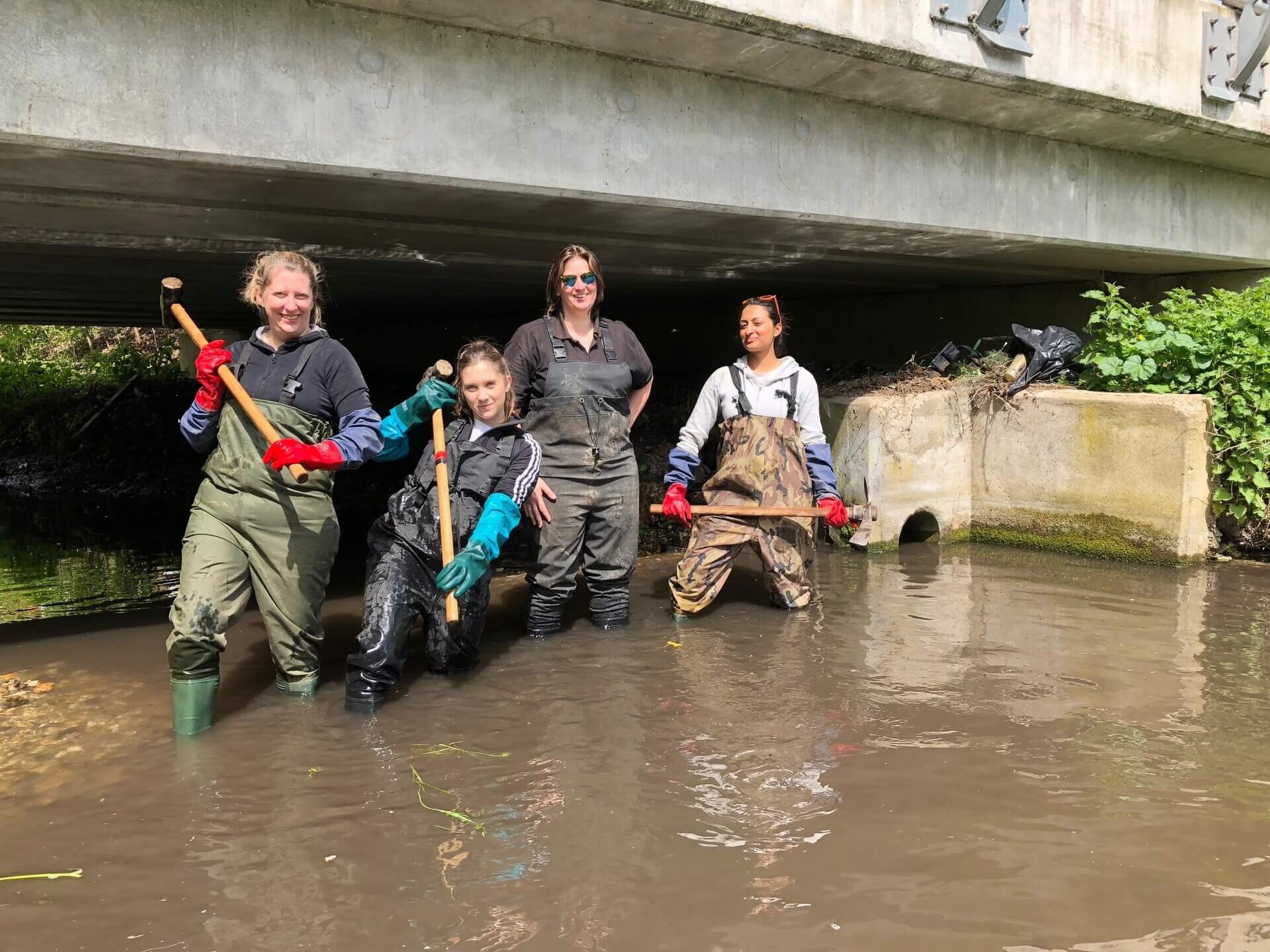 3.3 The demolition team Wye Dene