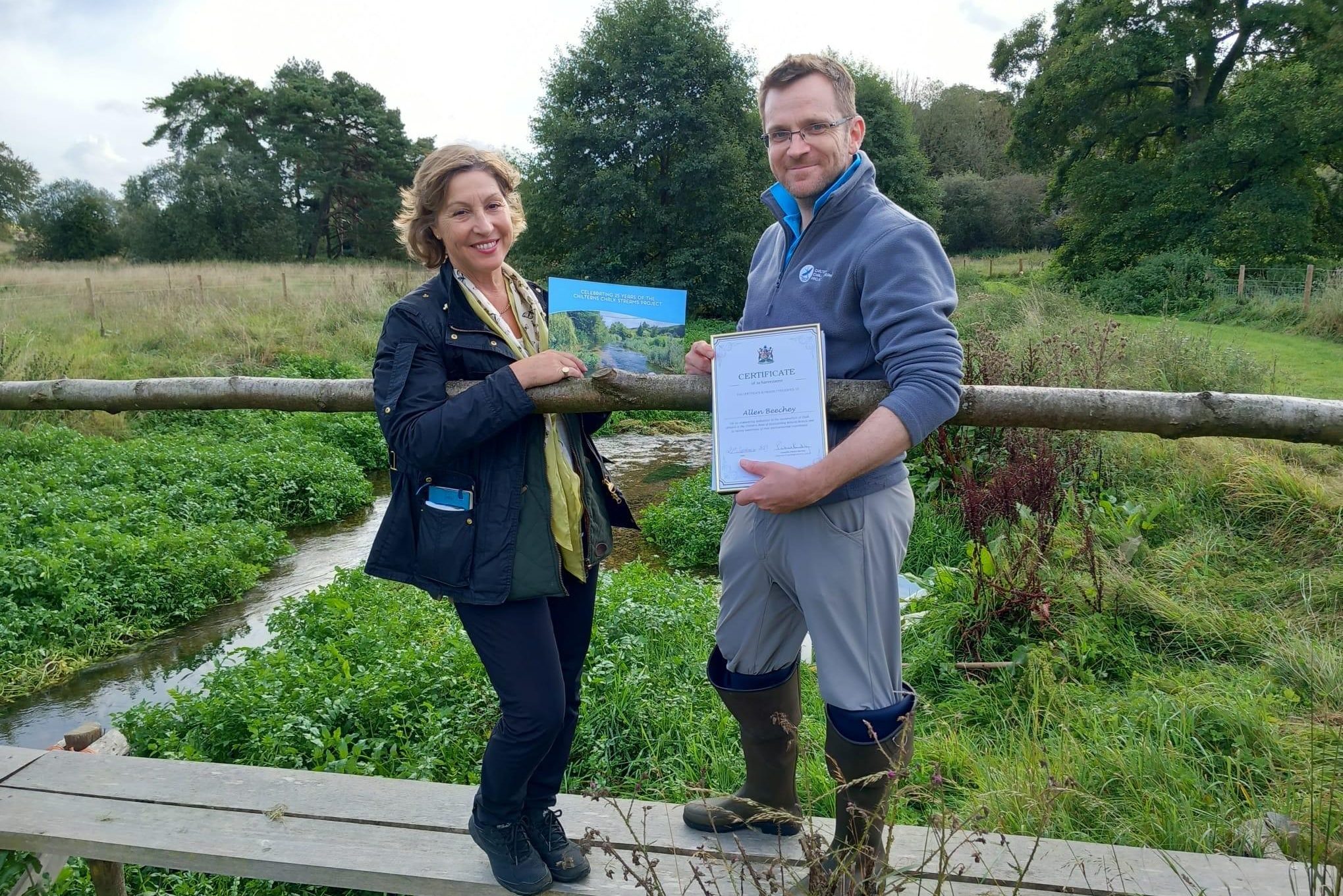 Allen Beechey award with Defra Minister, Rebecca Pow.